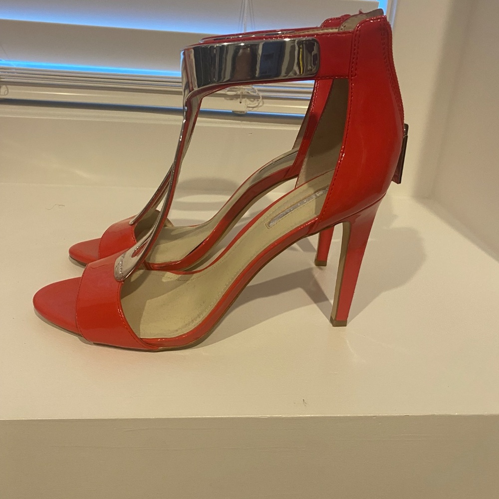 Heels - Picture 2 of 3